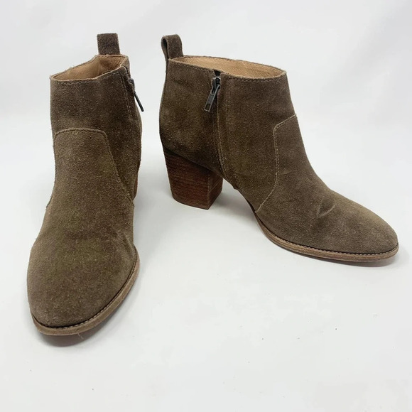 Madewell The Brenner Heel Boot‎ in Tan Suede - Picture 4 of 11